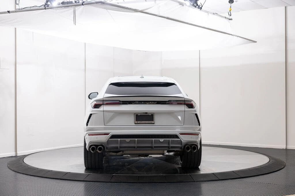2022 Lamborghini Urus - Image 4 of 31