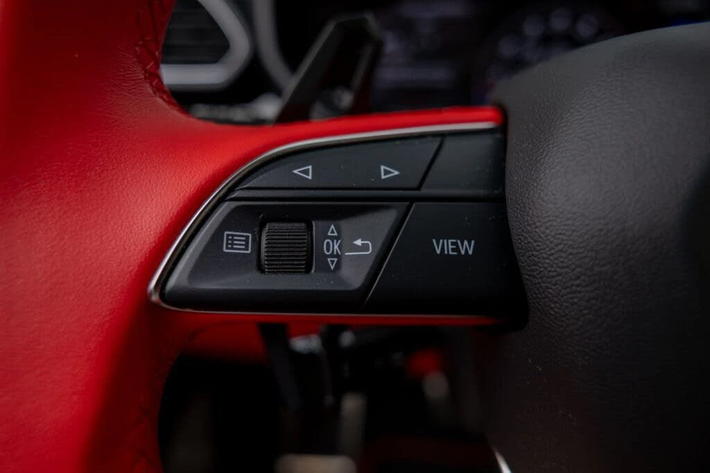 2022 Lamborghini Urus - Image 28 of 31