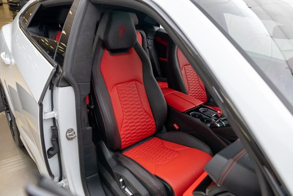 2022 Lamborghini Urus - Image 20 of 31
