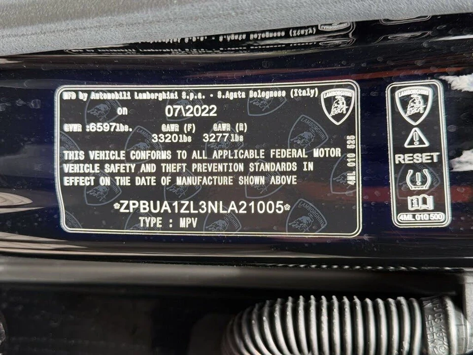 2022 Lamborghini Urus - Image 24 of 30