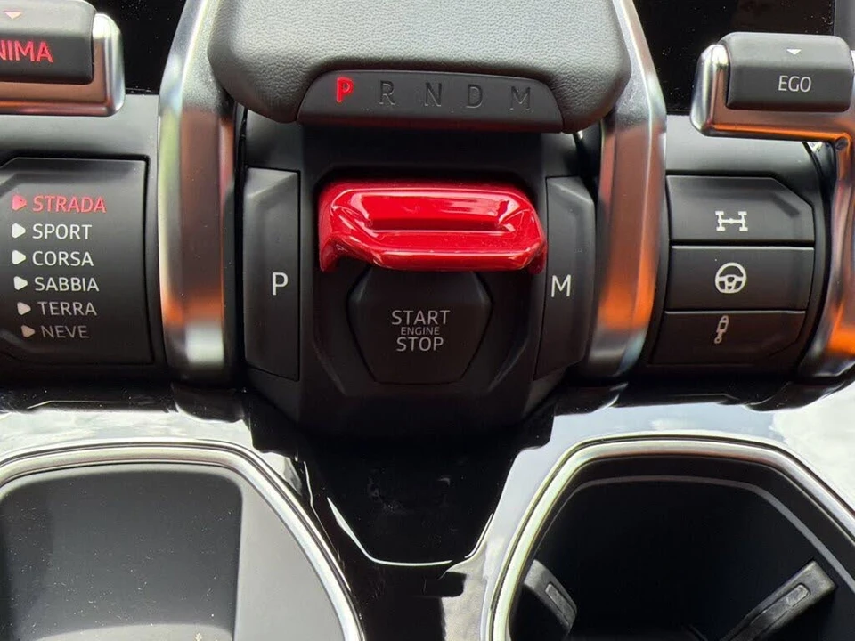 2022 Lamborghini Urus - Image 28 of 30