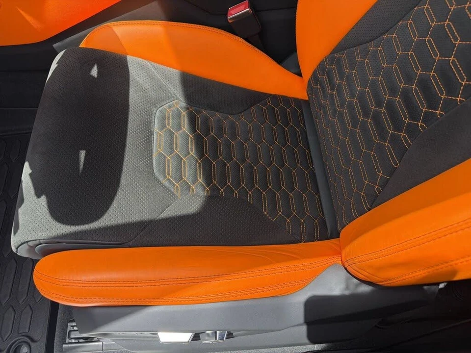 2022 Lamborghini Urus - Image 25 of 30