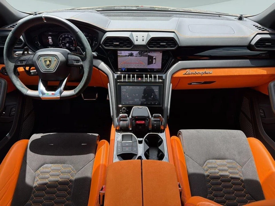2022 Lamborghini Urus - Image 15 of 30
