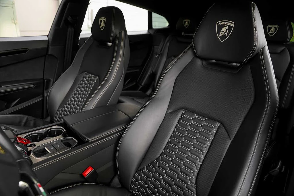 2022 Lamborghini Urus - Image 5 of 31