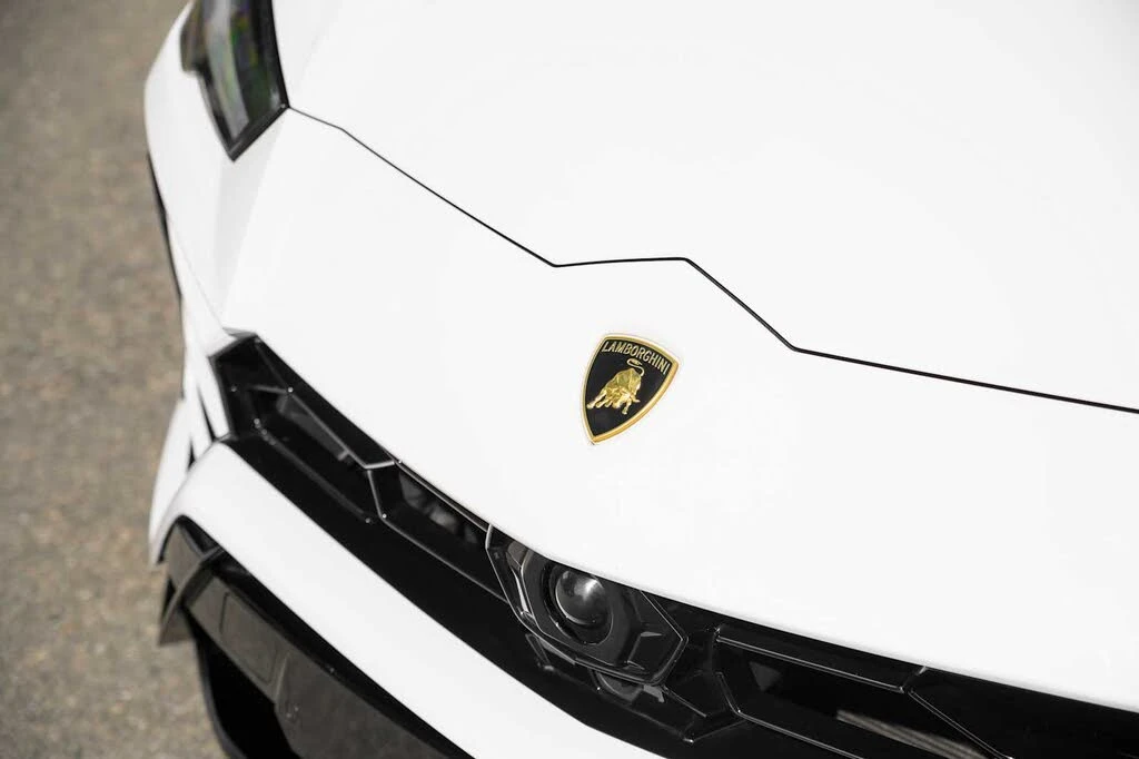 2022 Lamborghini Urus - Image 19 of 31