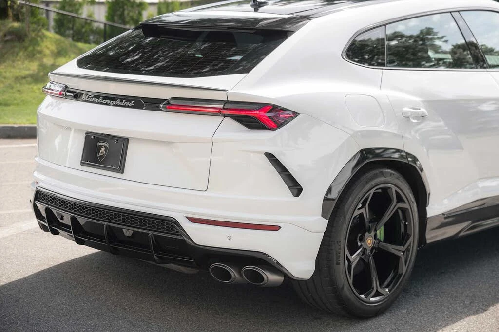 2022 Lamborghini Urus - Image 11 of 31