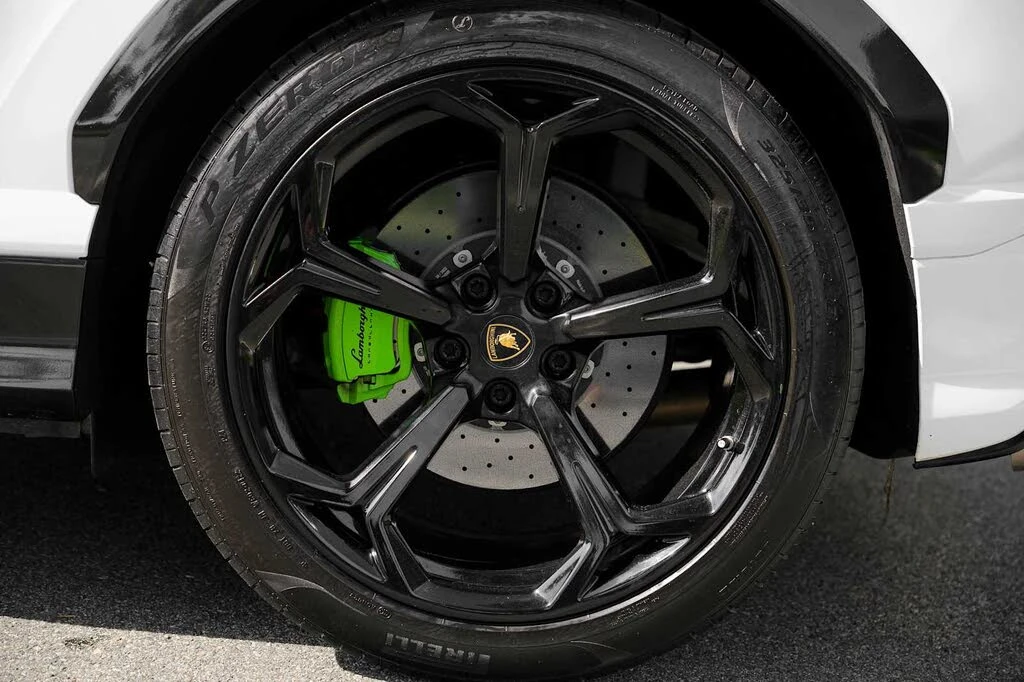 2022 Lamborghini Urus - Image 21 of 31