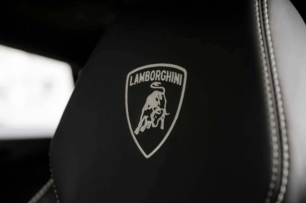 2022 Lamborghini Urus - Image 7 of 31