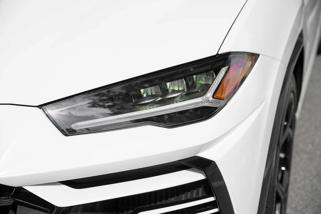 2022 Lamborghini Urus - Image 18 of 31