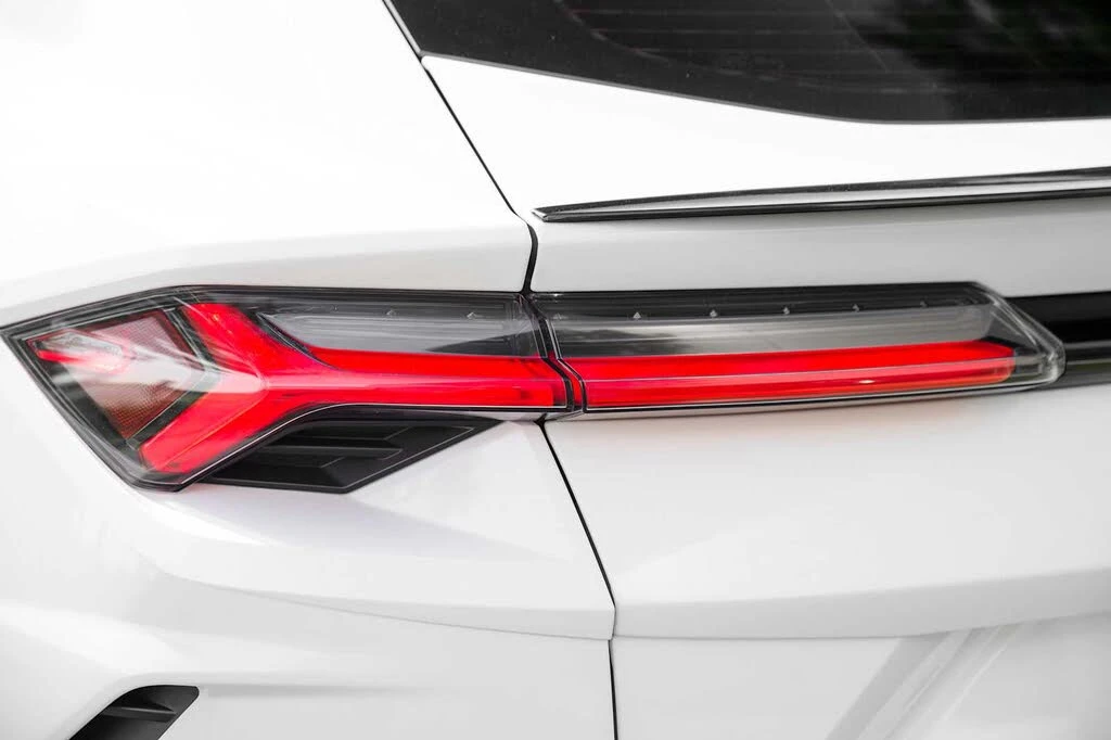 2022 Lamborghini Urus - Image 14 of 31