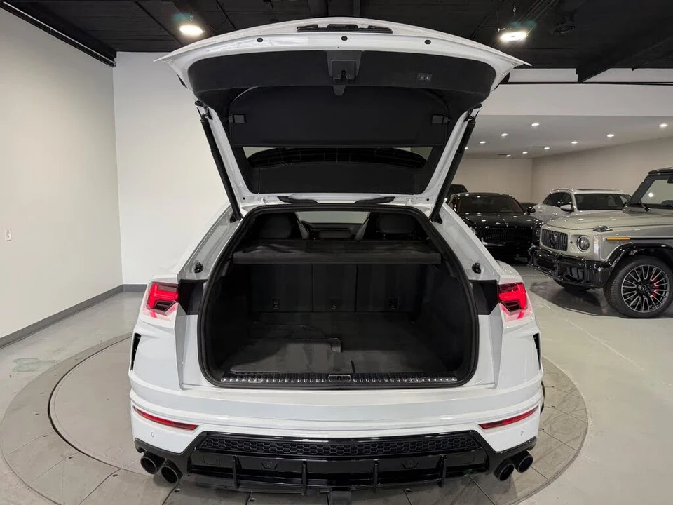 2022 Lamborghini Urus - Image 20 of 31