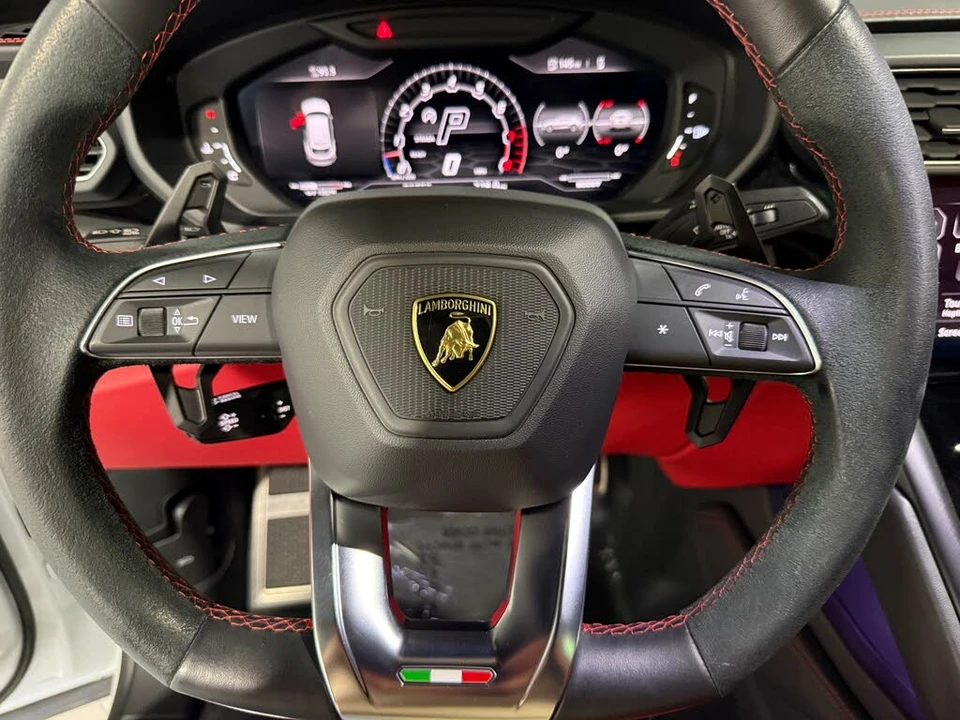 2022 Lamborghini Urus - Image 30 of 31