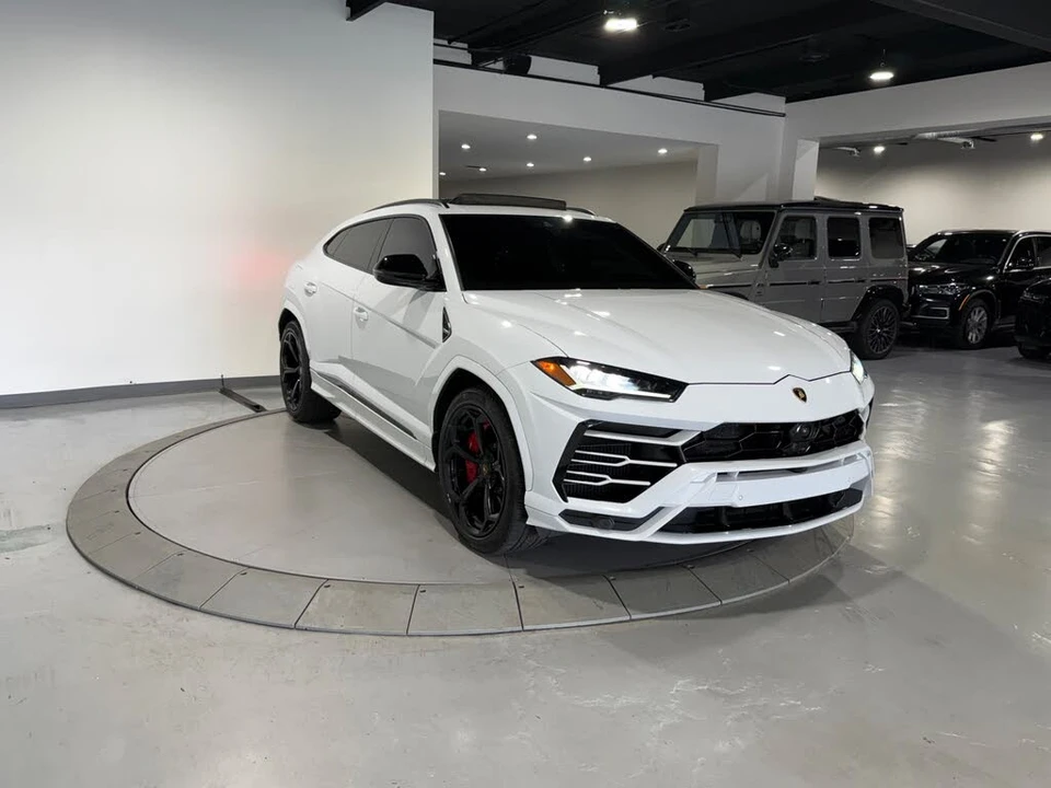 2022 Lamborghini Urus - Image 9 of 31