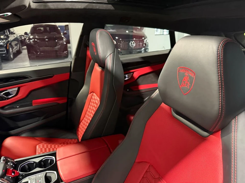 2022 Lamborghini Urus - Image 28 of 31