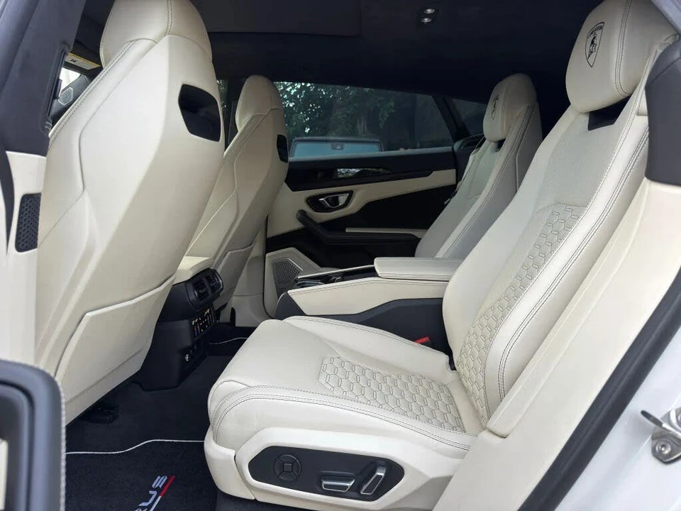 2022 Lamborghini Urus - Image 24 of 26