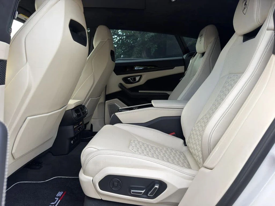 2022 Lamborghini Urus - Image 6 of 26