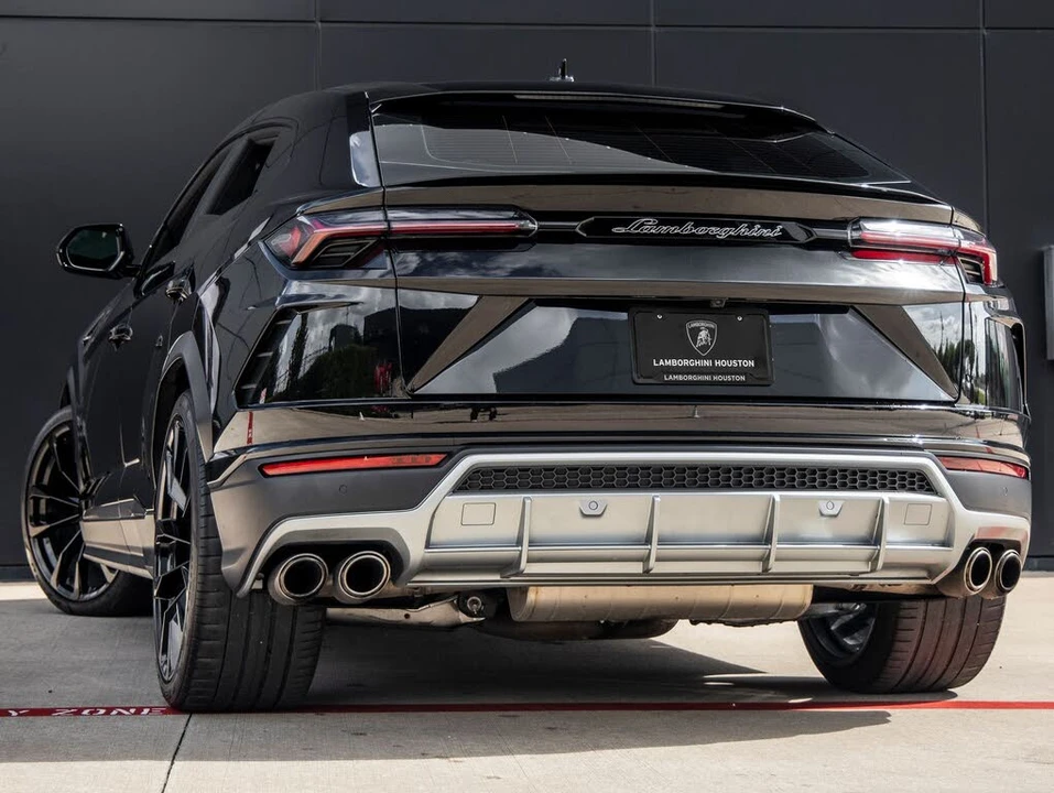 2022 Lamborghini Urus - Image 6 of 31