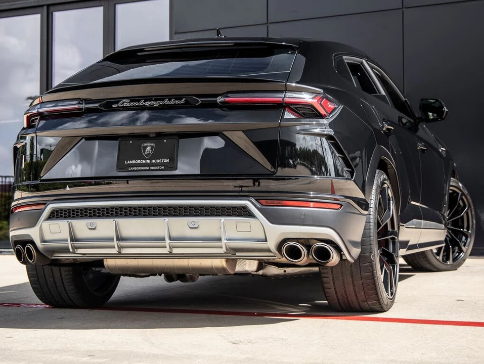 2022 Lamborghini Urus - Image 8 of 31