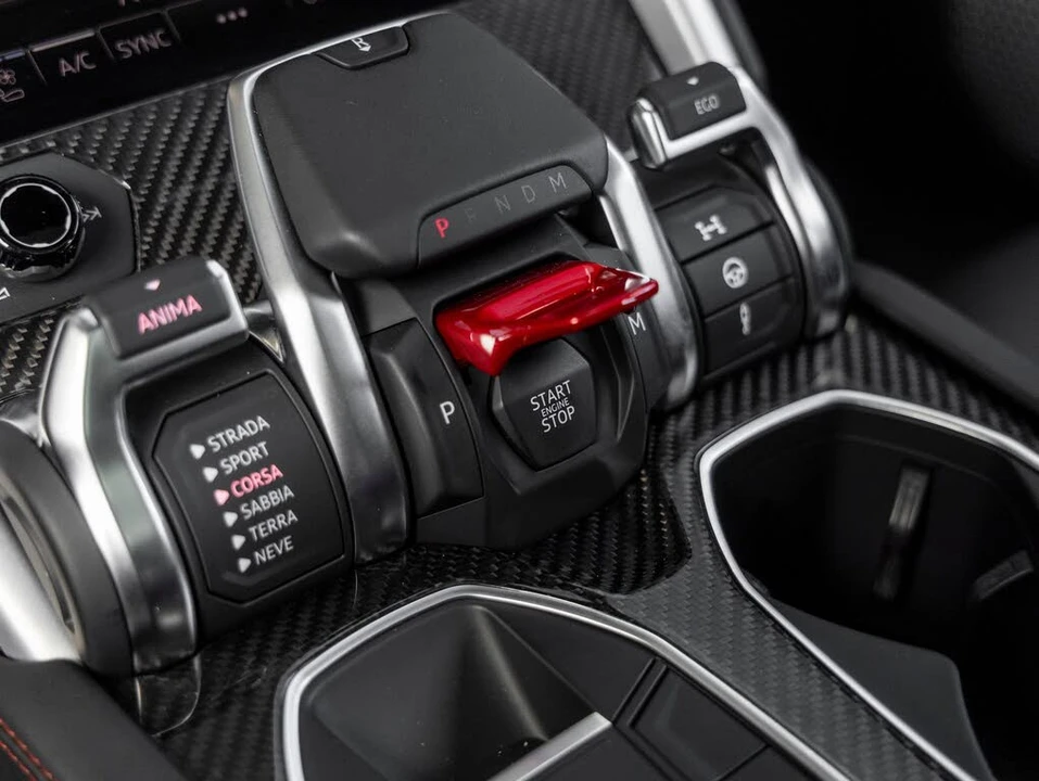 2022 Lamborghini Urus - Image 30 of 31