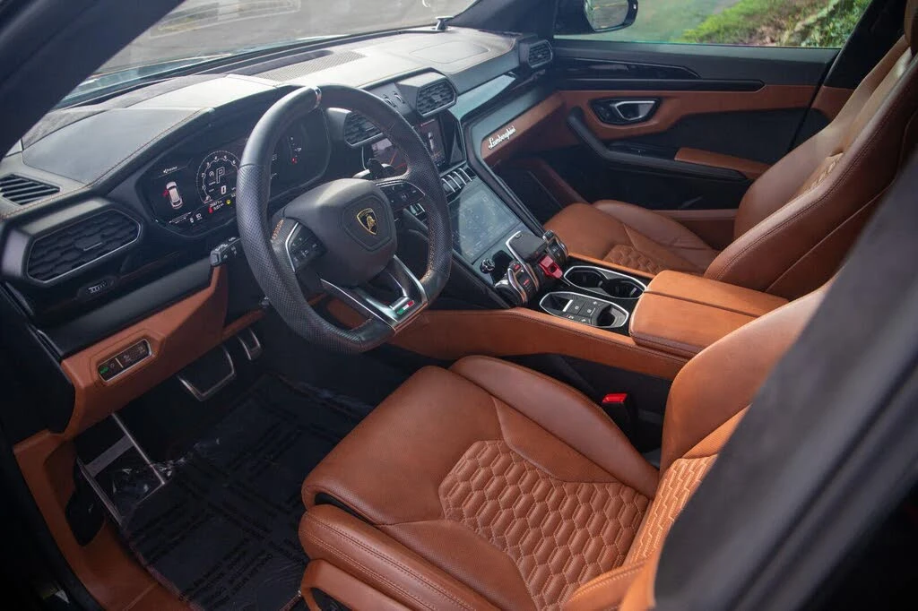 2022 Lamborghini Urus - Image 5 of 15