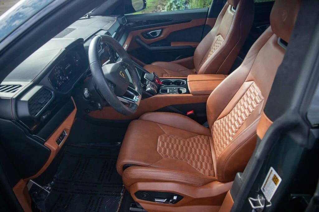 2022 Lamborghini Urus - Image 6 of 15