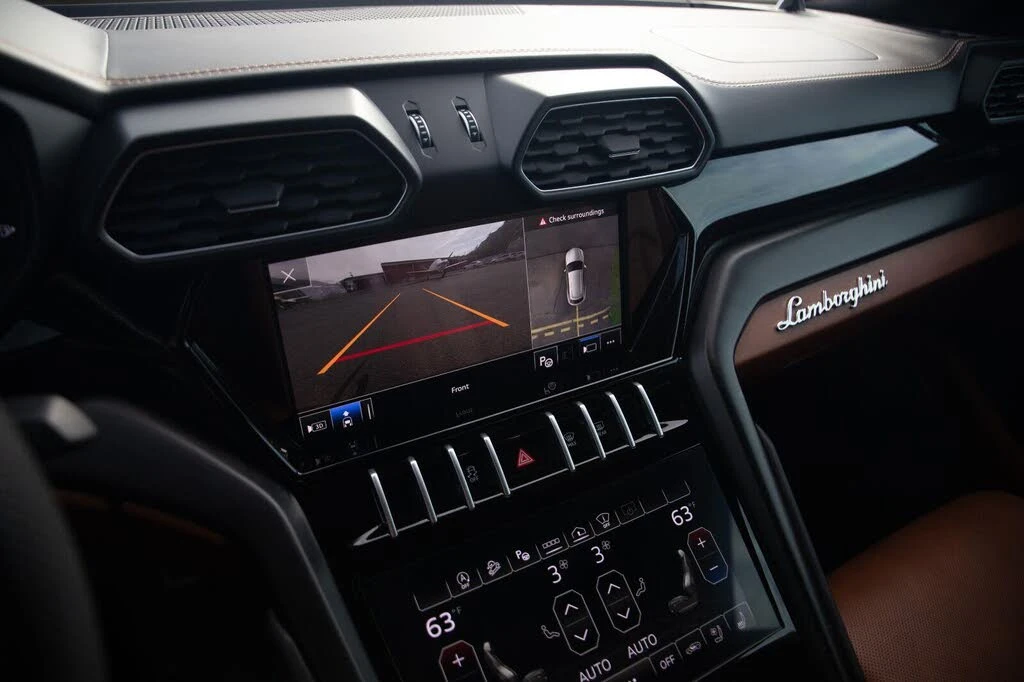 2022 Lamborghini Urus - Image 9 of 15