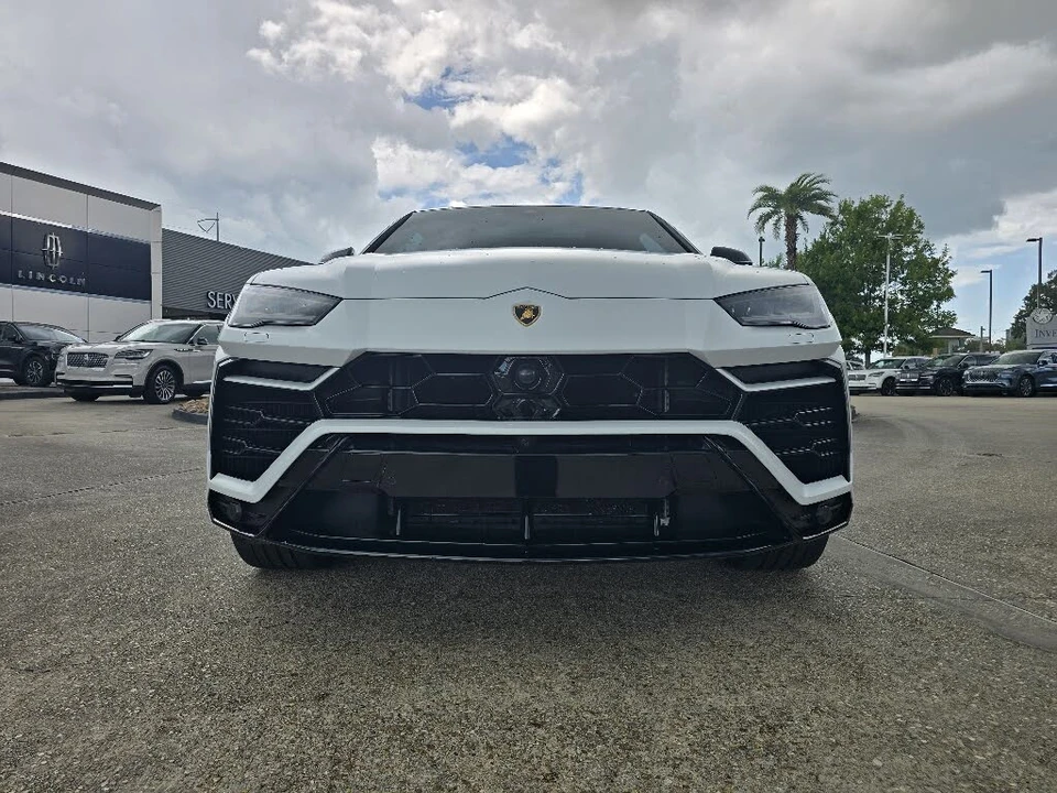 2022 Lamborghini Urus - Image 9 of 27