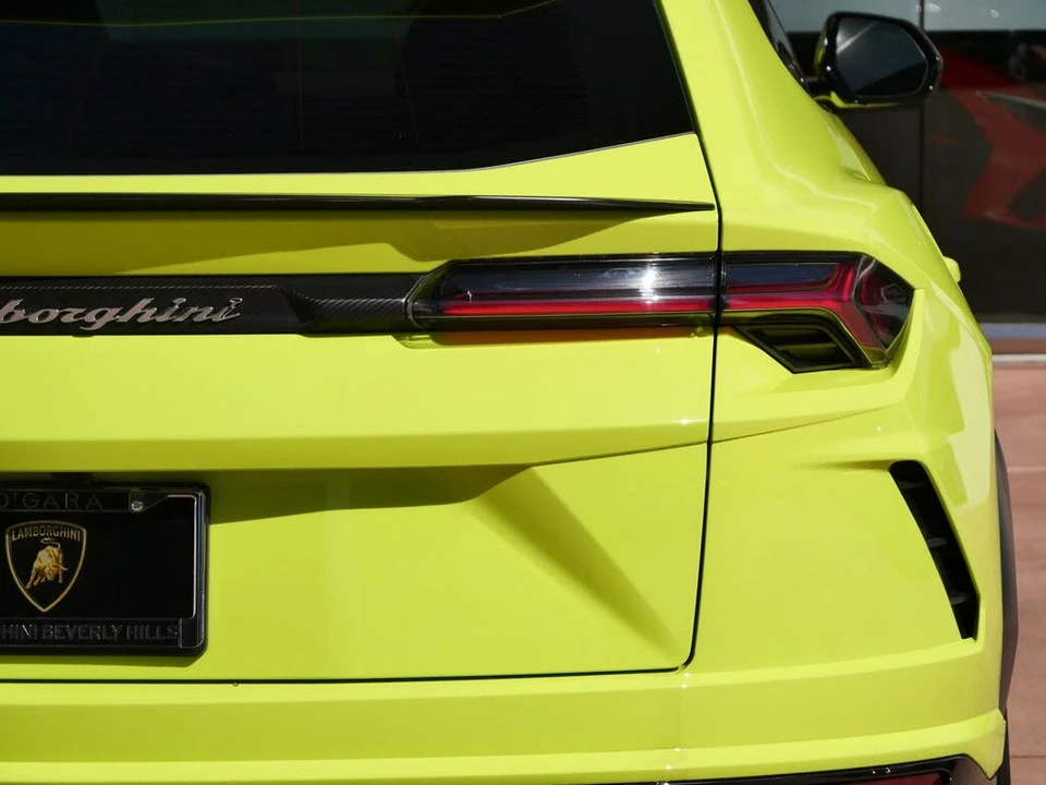 2022 Lamborghini Urus - Image 10 of 31