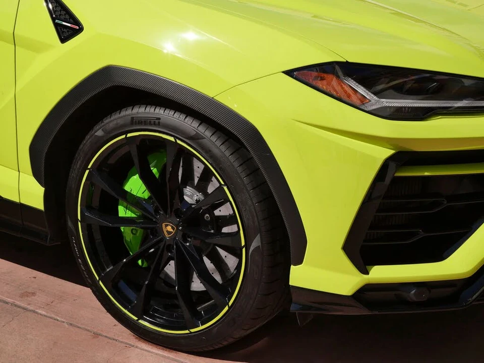 2022 Lamborghini Urus - Image 13 of 31