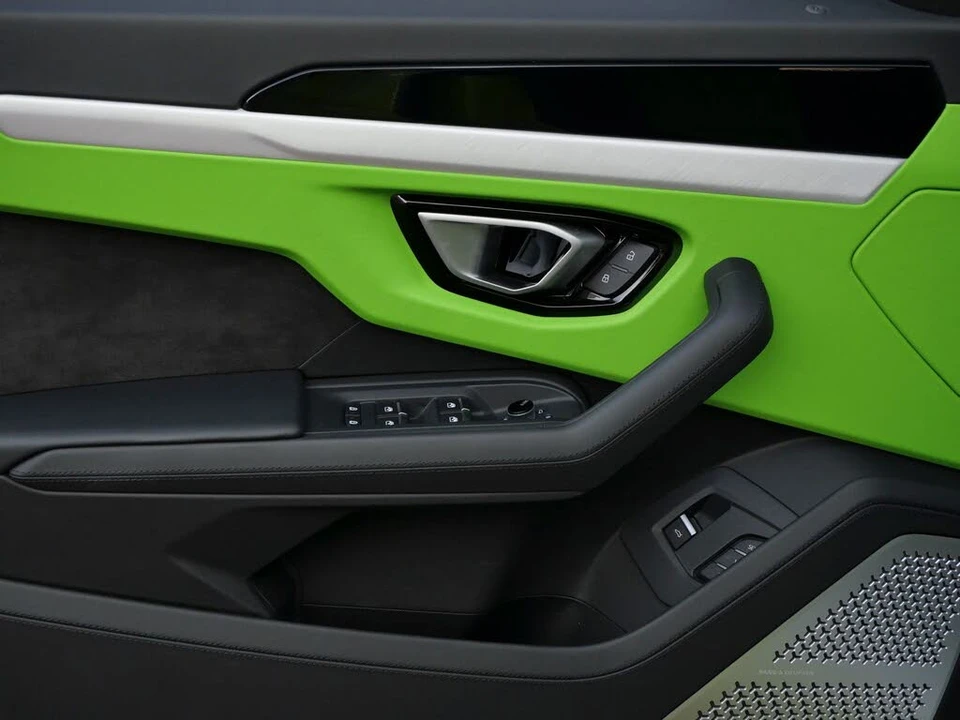 2022 Lamborghini Urus - Image 22 of 31