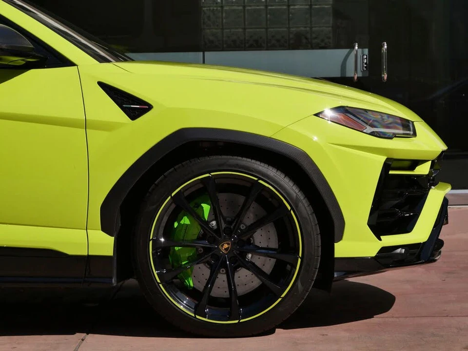 2022 Lamborghini Urus - Image 9 of 31