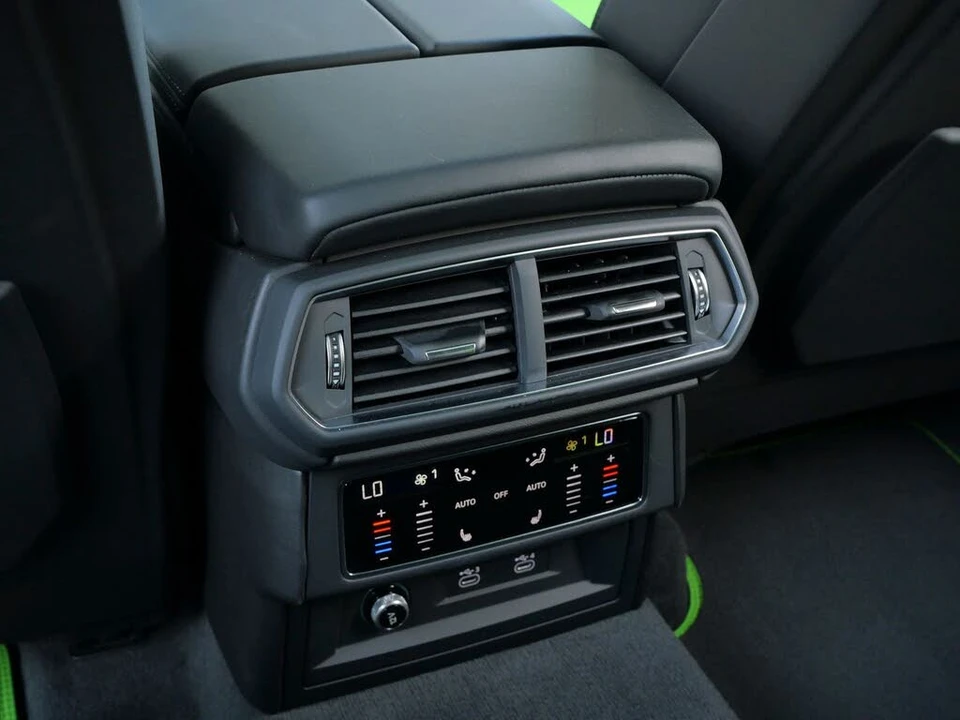 2022 Lamborghini Urus - Image 29 of 31