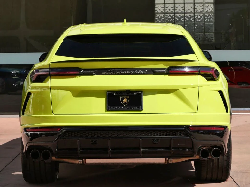 2022 Lamborghini Urus - Image 4 of 31