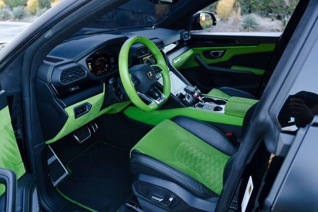 2022 Lamborghini Urus - Image 15 of 31