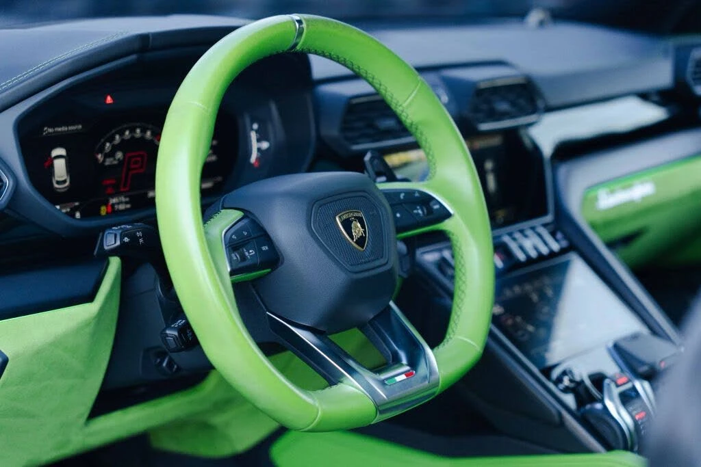 2022 Lamborghini Urus - Image 21 of 31