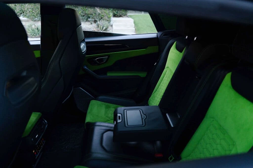 2022 Lamborghini Urus - Image 17 of 31
