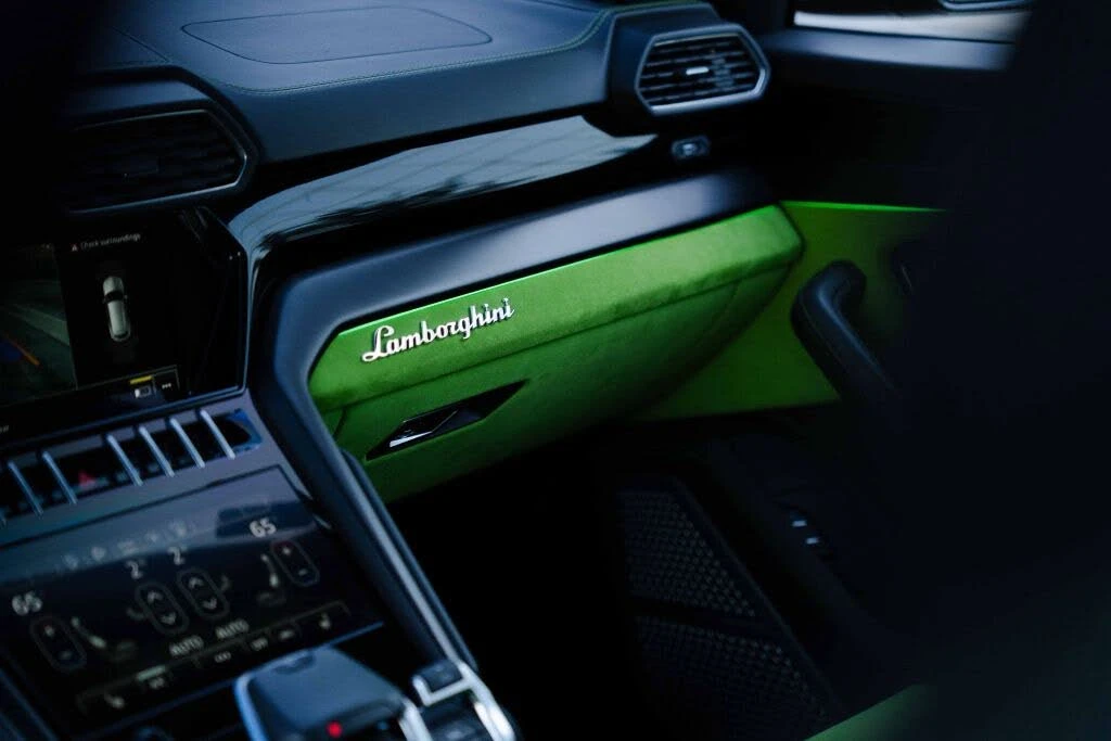 2022 Lamborghini Urus - Image 19 of 31