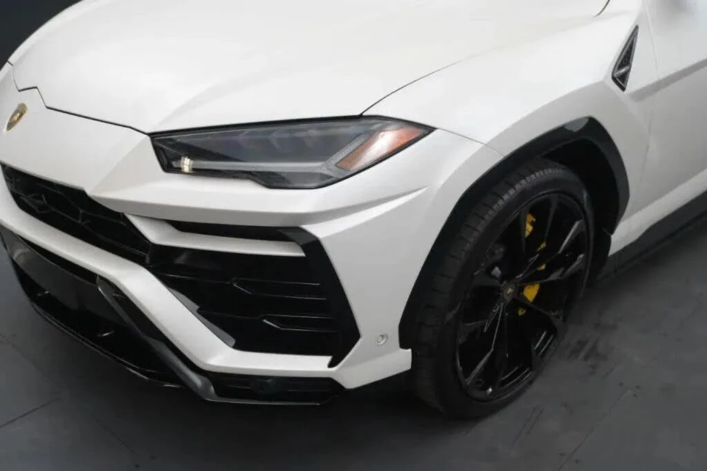 2022 Lamborghini Urus - Image 11 of 31