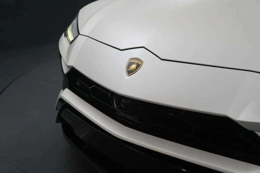 2022 Lamborghini Urus - Image 9 of 31