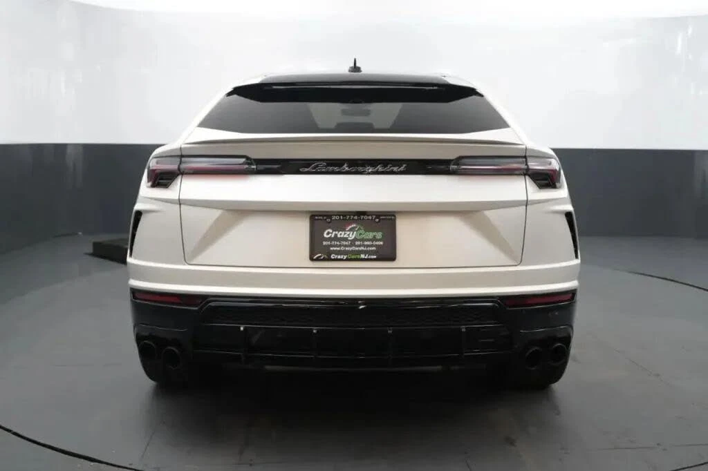 2022 Lamborghini Urus - Image 4 of 31