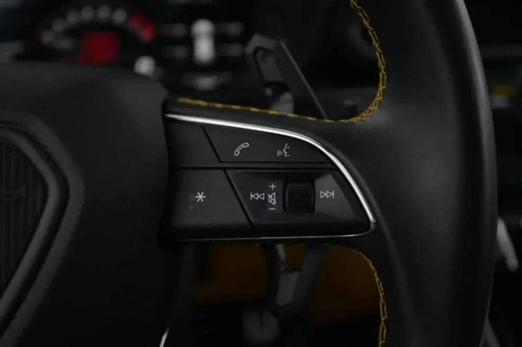 2022 Lamborghini Urus - Image 29 of 31