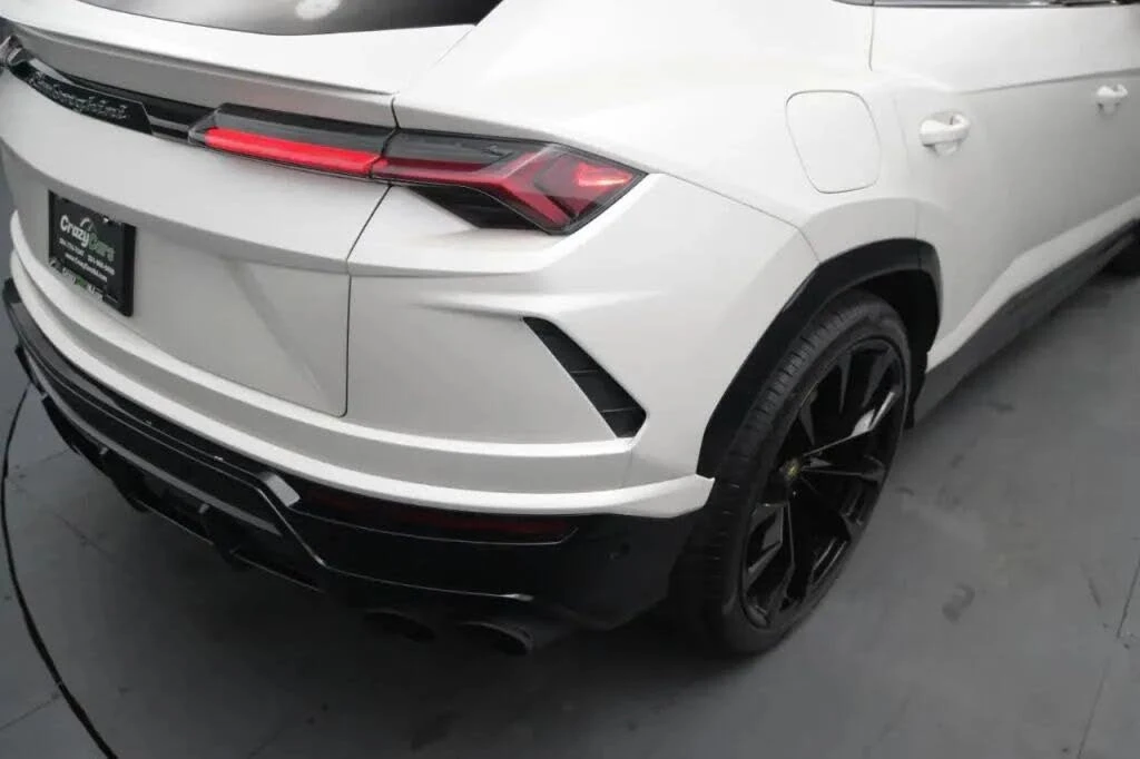 2022 Lamborghini Urus - Image 21 of 31