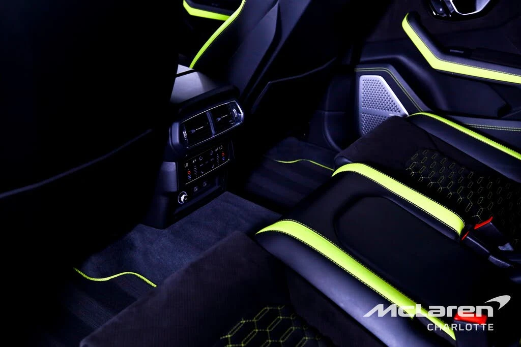 2022 Lamborghini Urus - Image 19 of 31