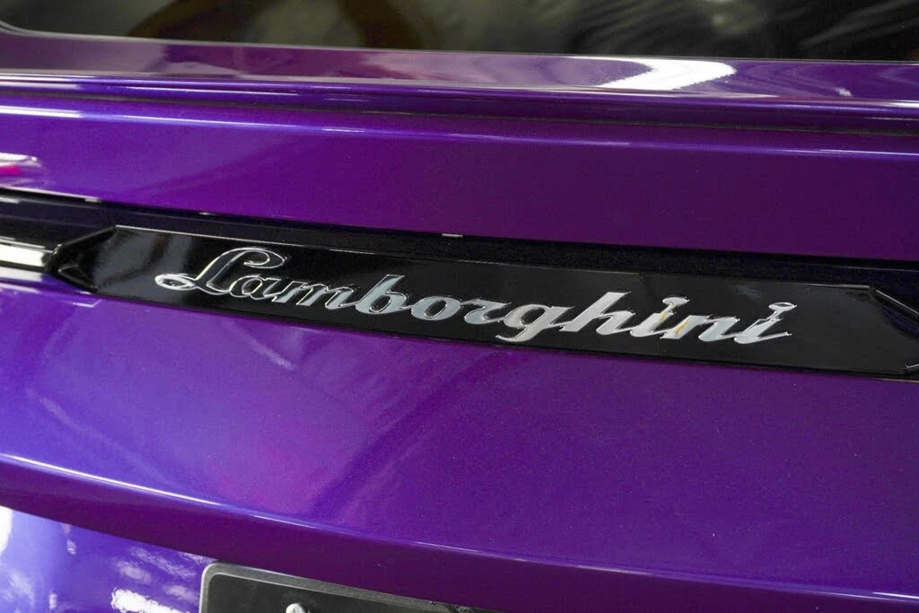 2022 Lamborghini Urus - Image 20 of 31
