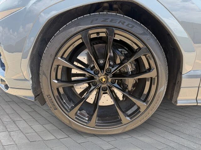 2022 Lamborghini Urus - Image 9 of 24