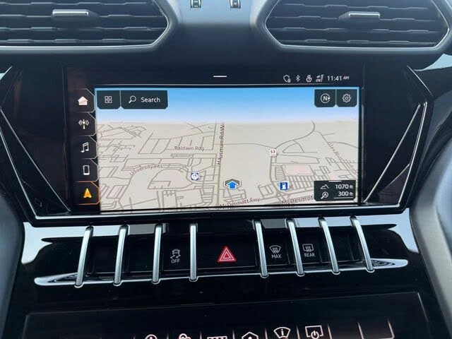 2022 Lamborghini Urus - Image 20 of 24