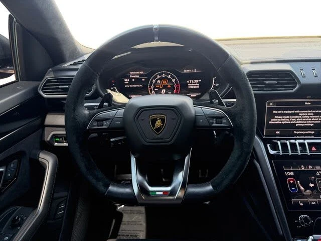 2022 Lamborghini Urus - Image 13 of 24