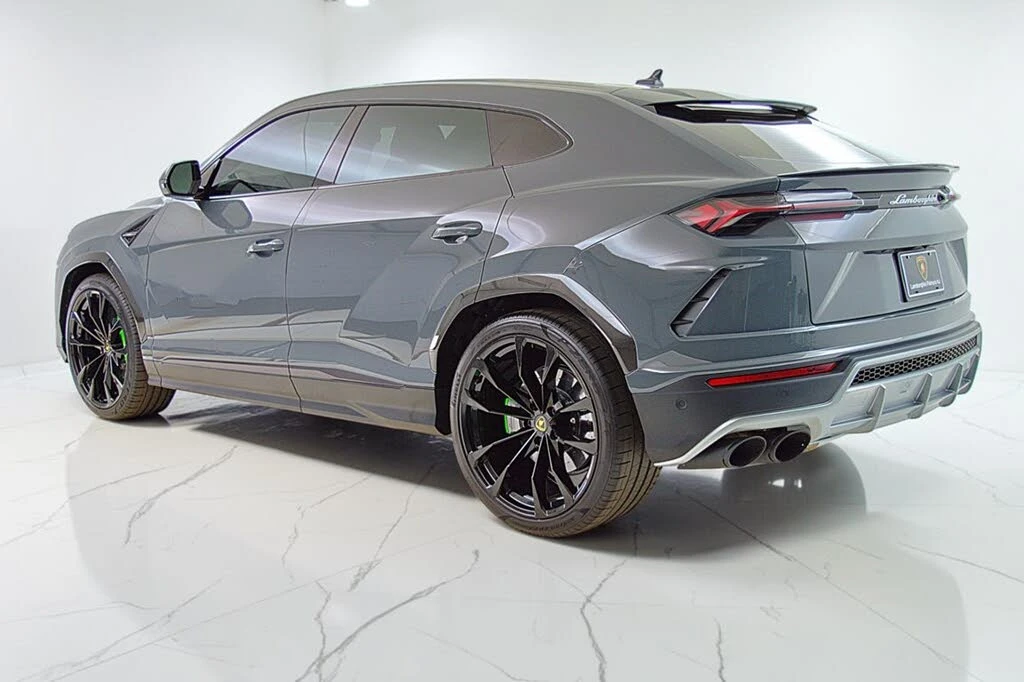 2022 Lamborghini Urus - Image 7 of 31