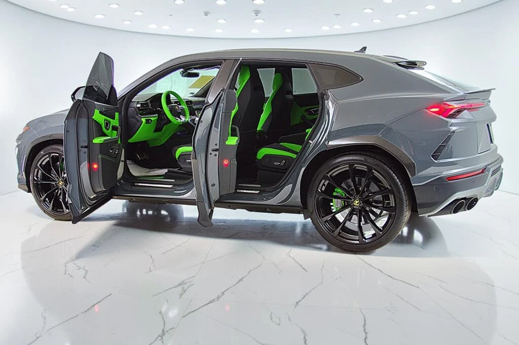 2022 Lamborghini Urus - Image 5 of 31