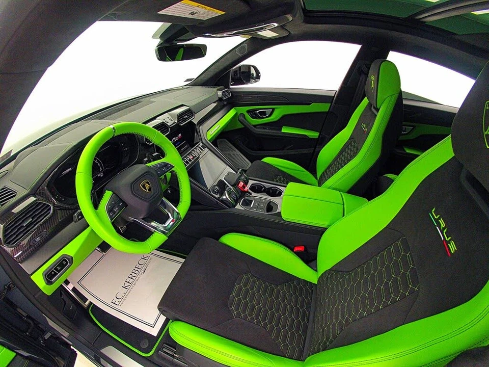 2022 Lamborghini Urus - Image 18 of 31